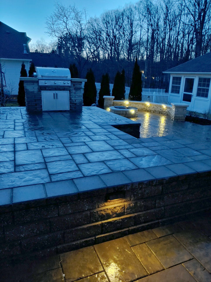 low voltage lighting in outdoor patio